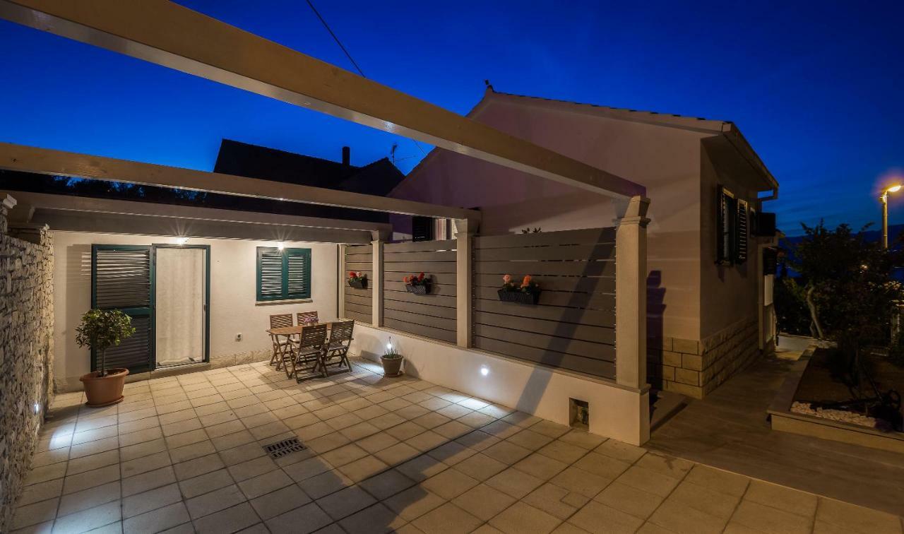 Holiday Home Brac Supetar Zewnętrze zdjęcie