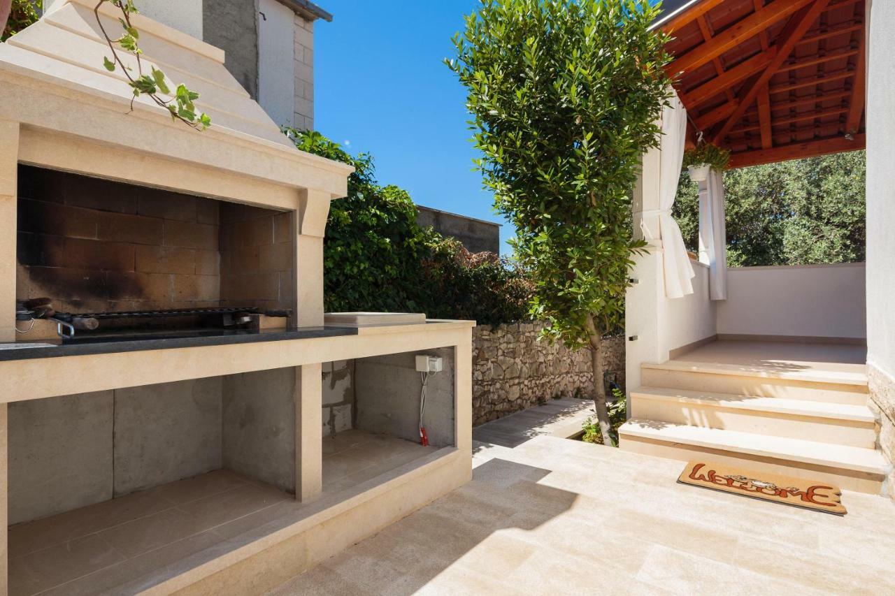 Holiday Home Brac Supetar Zewnętrze zdjęcie