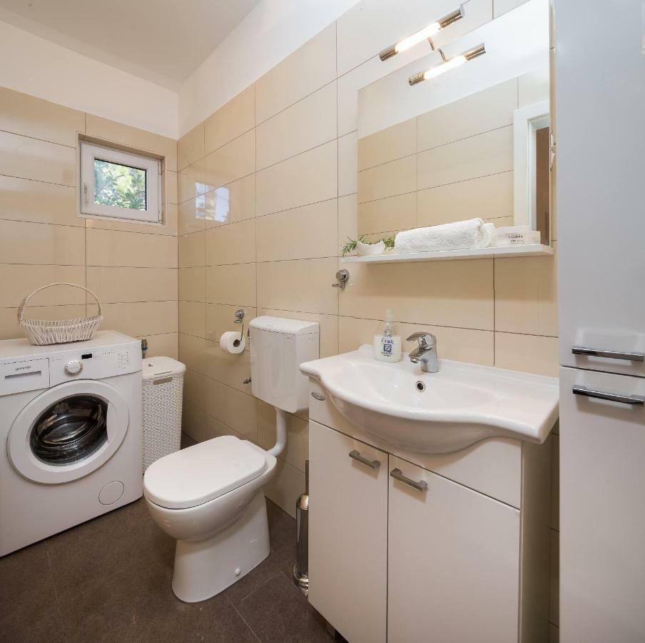 Holiday Home Brac Supetar Zewnętrze zdjęcie