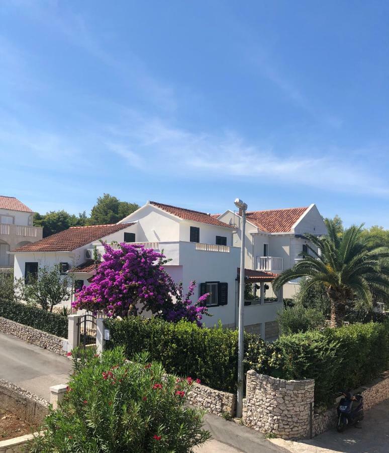 Holiday Home Brac Supetar Zewnętrze zdjęcie